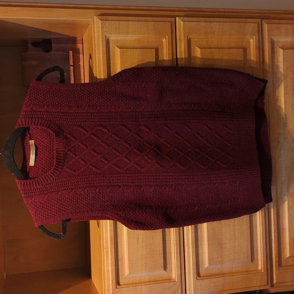 Sweater vest